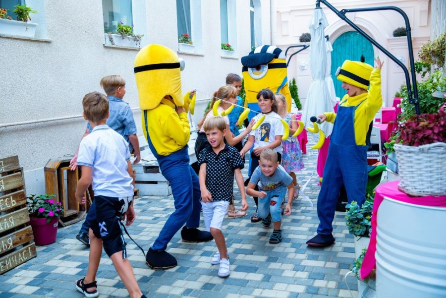 Аниматоры Міньйони в Одессе