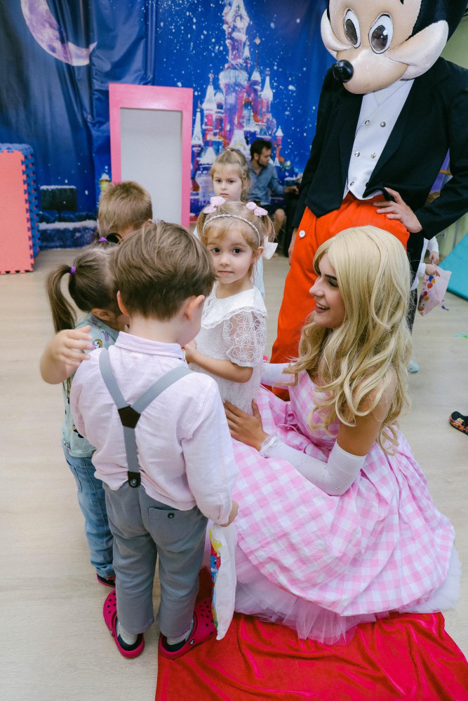 Аниматоры Барбі і Кен в Одессе